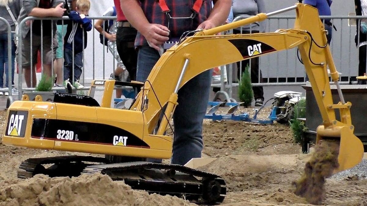 cat rc construction equipment