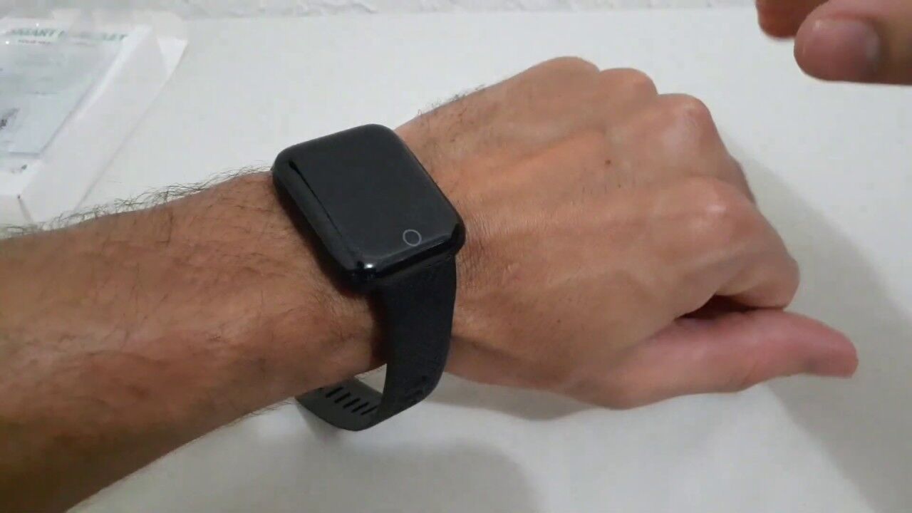 d13 smartwatch review